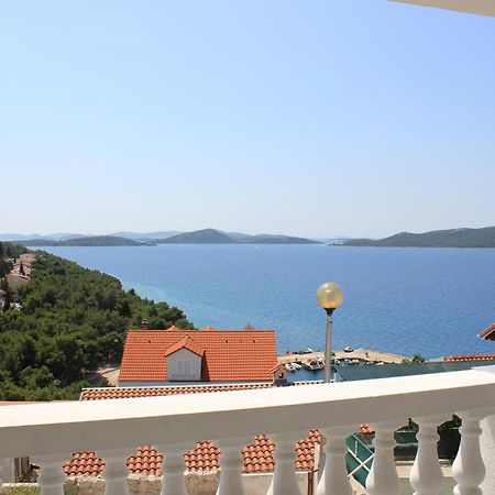 Apartments Toni Na Moru Драге Екстериор снимка