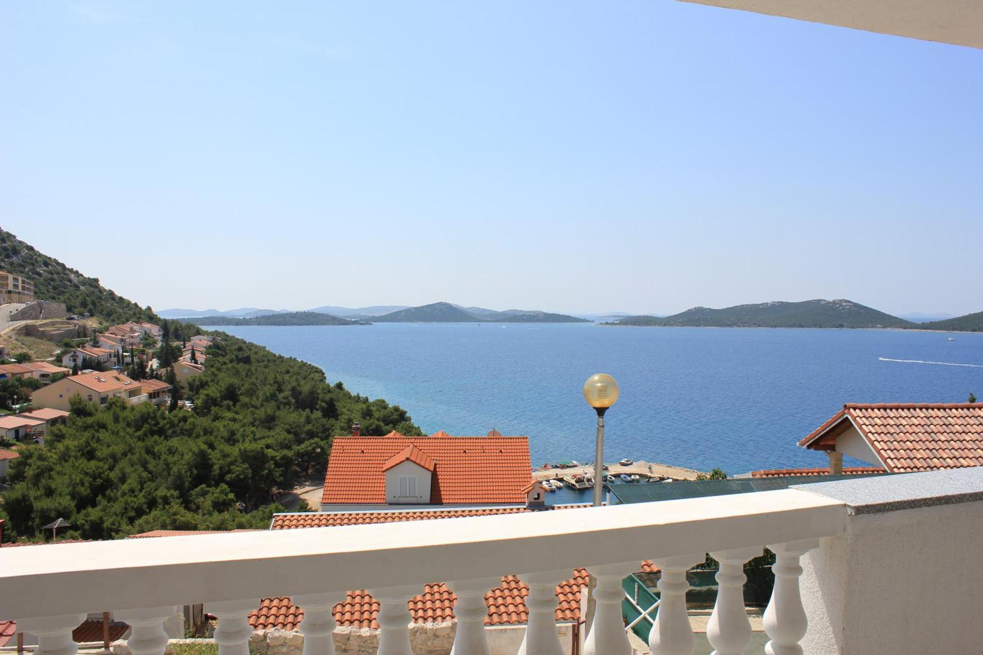 Apartments Toni Na Moru Драге Екстериор снимка